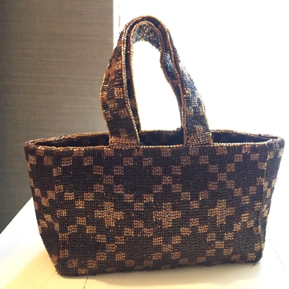 ๐โจ "Bead It!" Vintage Pierre Urbach Bronze Handbag โ A Dazzling Throwback โจ๐ - Picture 2 of 10